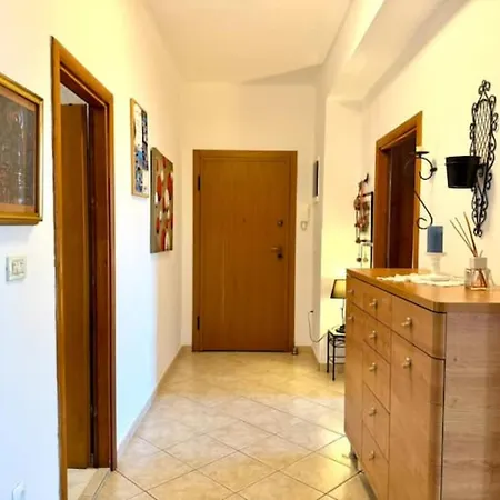 Apartment New West Coast Ap - Walk To & Old Town *